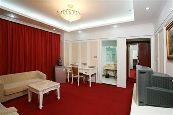 Huijing Holiday Hotel Shanghái Exterior foto